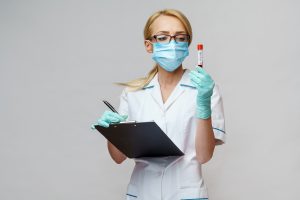 Чем занимается врач-инфекционист 